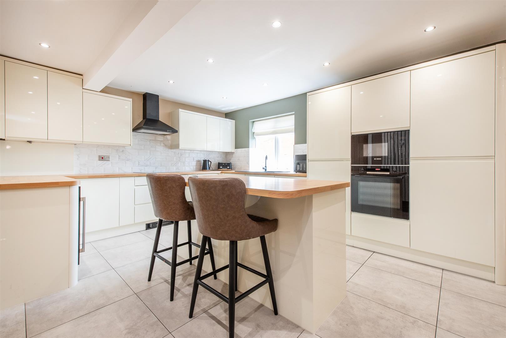4 bed property in Colyton Close, Chorley